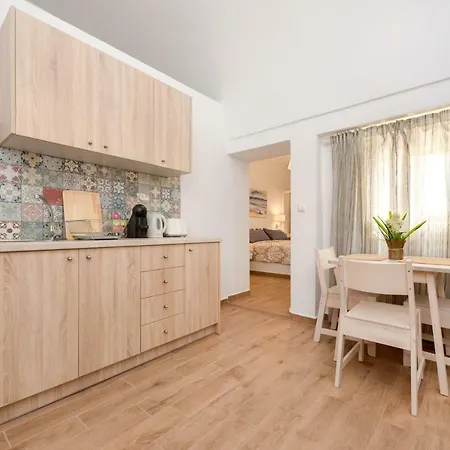 Micasa * Oia (Santorini)